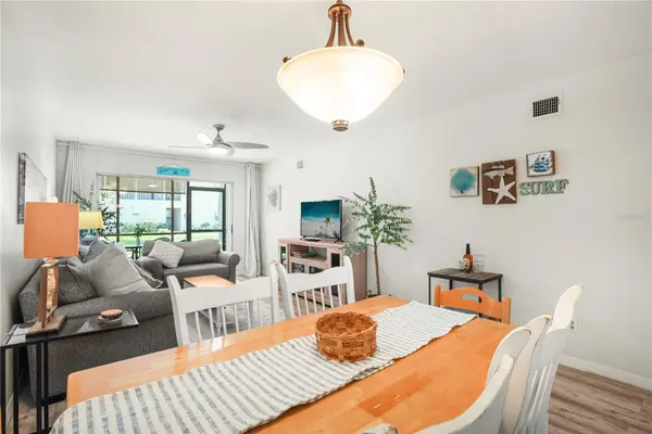 5673 MIDNIGHT PASS RD #201, Sarasota, FL 34242