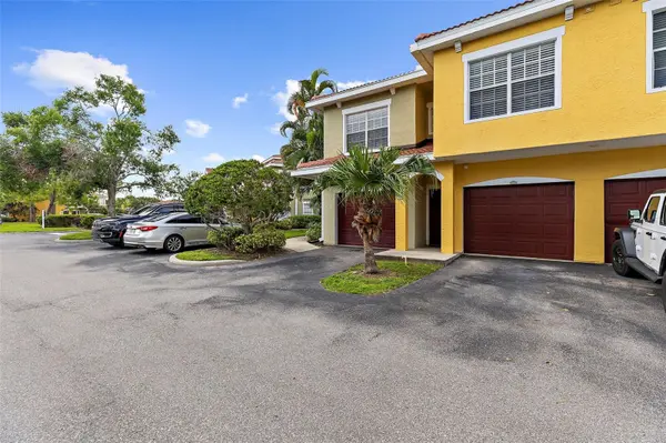 5601 BENTGRASS DR #102, Sarasota, FL 34235