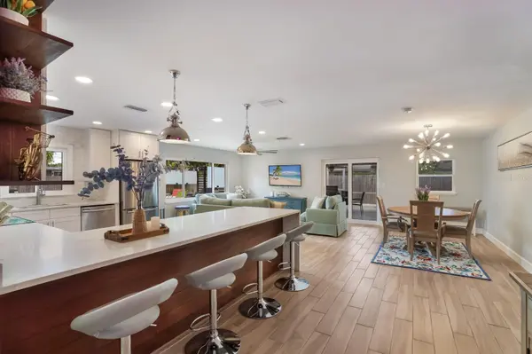 5720 ISANDA PL, Sarasota, FL 34231