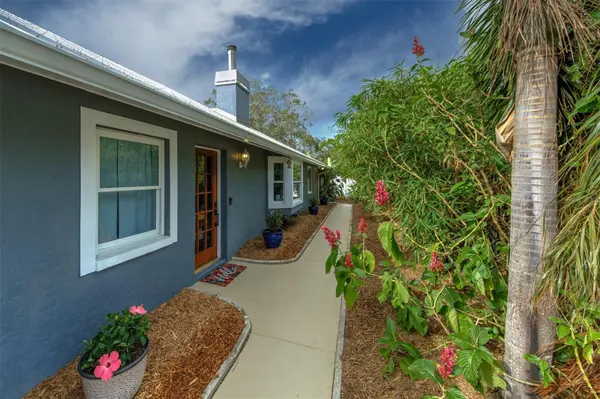 2690 TEMPLE ST, Sarasota, FL 34239