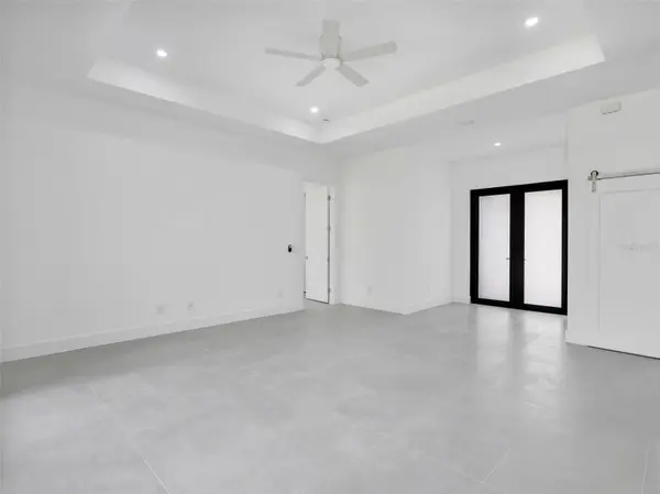 11042 CARNEGIE AVE, Englewood, FL 34224
