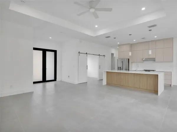 11042 CARNEGIE AVE, Englewood, FL 34224