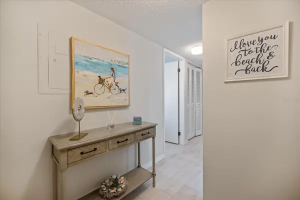 1604 STICKNEY POINT RD #102, Sarasota, FL 34231