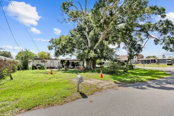 2809 SE 38TH AVE, Okeechobee, FL 34974