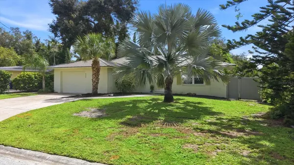 6233 ROCKEFELLER AVE, Sarasota, FL 34231