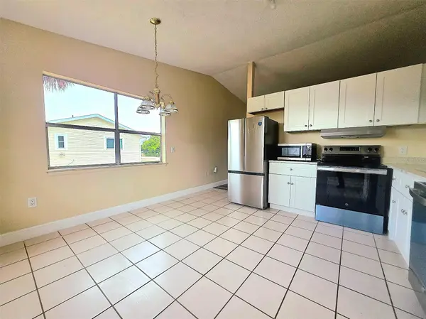 12091 CROSSGATE AVE, Port Charlotte, FL 33981