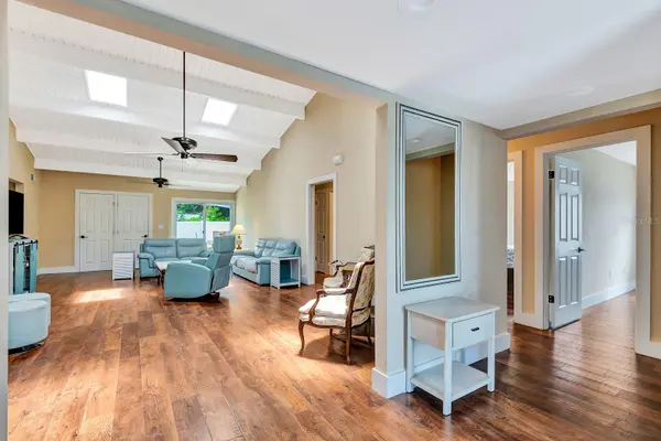 2315 RIVERWOOD PINES DR, Sarasota, FL 34231