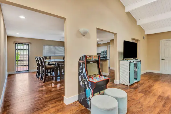 2315 RIVERWOOD PINES DR, Sarasota, FL 34231