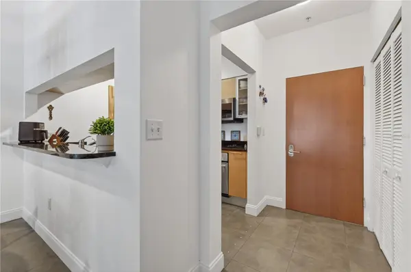 31 SE 5TH ST #203, Miami, FL 33131