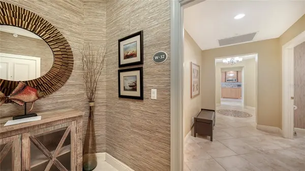 1308 OLD STICKNEY POINT RD #W32, Sarasota, FL 34242