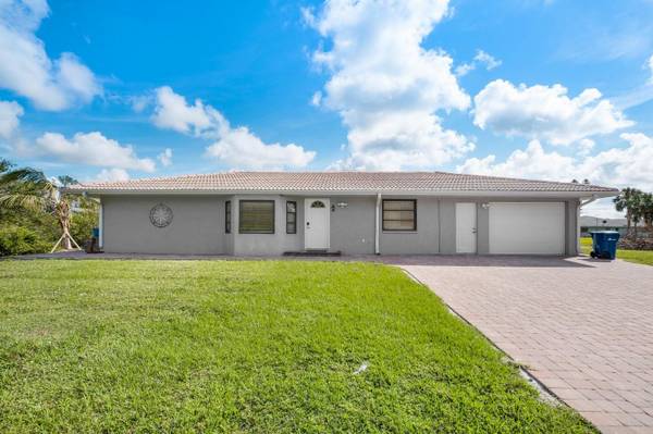 9080 CALOOSA DR, Venice, FL 34293