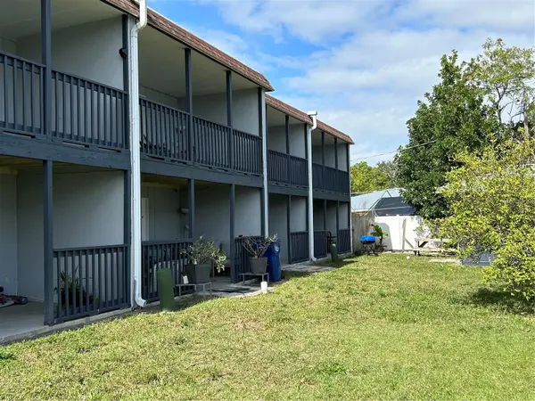 723 44TH ST E #5, Bradenton, FL 34203