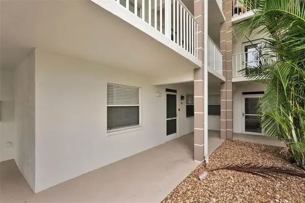 6507 STONE RIVER RD #102, Bradenton, FL 34203