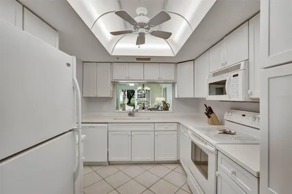6507 STONE RIVER RD #102, Bradenton, FL 34203
