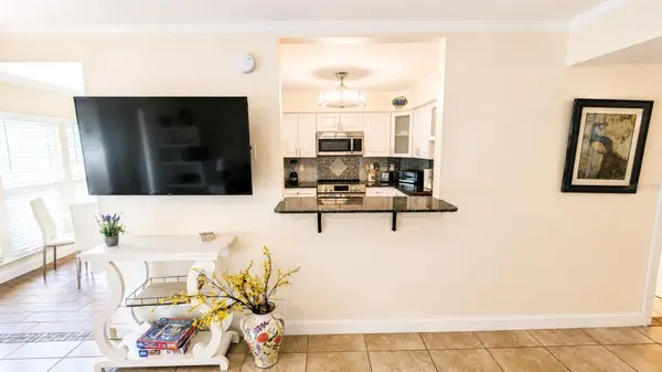 3413 CLARK RD #114, Sarasota, FL 34231