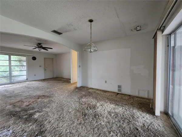 848 PONDEROSA PINE LN, Sarasota, FL 34243
