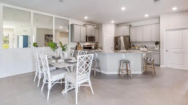 6245 PARMERON LN, Sarasota, FL 34231