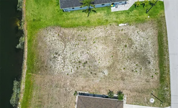168 MARK TWAIN LN, Rotonda West, FL 33947