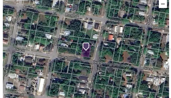 702 OLIVE ST, Palatka, FL 32177