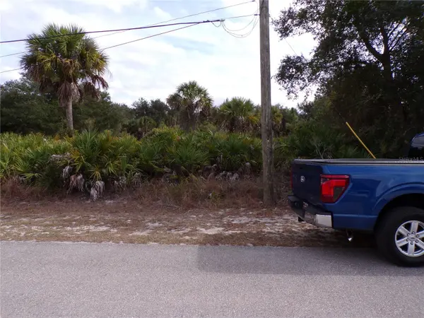 DRYDEN ST, North Port, FL 34288