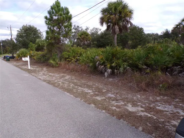 DRYDEN ST, North Port, FL 34288