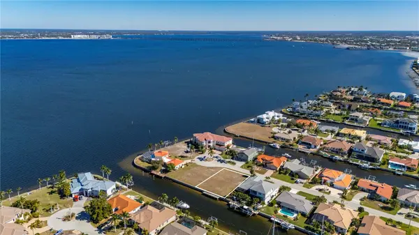 7 TROPICANA DR, Punta Gorda, FL 33950