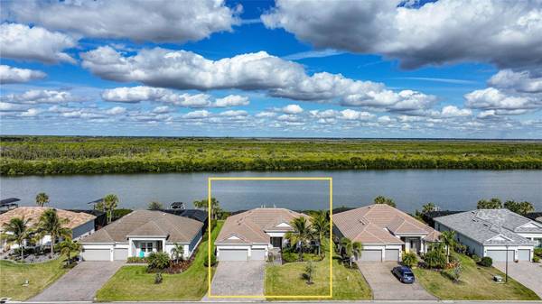 15240 SPANISH POINT DR, Port Charlotte, FL 33981