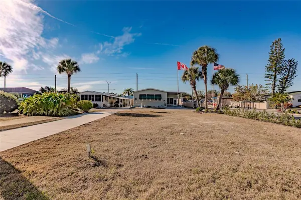 2100 KINGS HWY #28, Port Charlotte, FL 33980