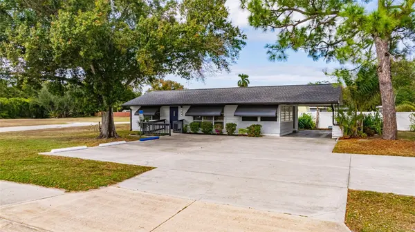164 PONDELLA RD, North Fort Myers, FL 33903