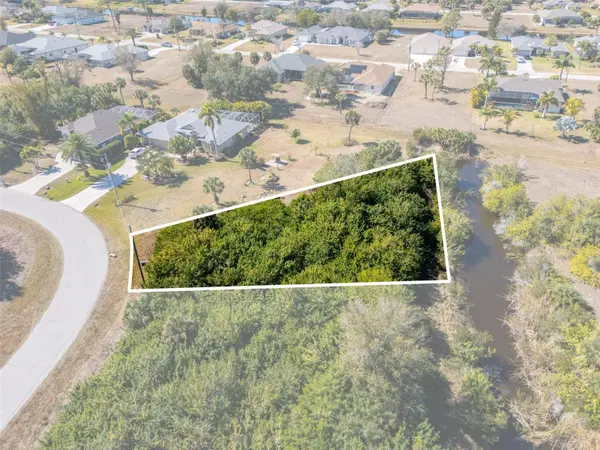 132 CREVALLE RD, Rotonda West, FL 33947