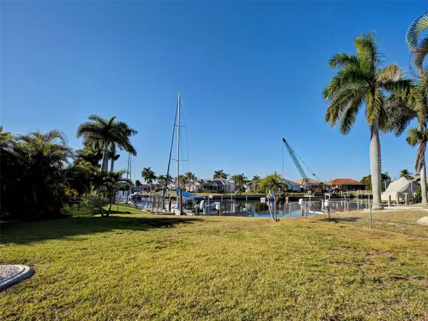 2301 VIA VENETO DR, Punta Gorda, FL 33950