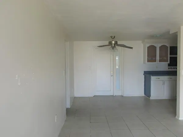 3024 WILLIAMSBURG ST, Sarasota, FL 34231