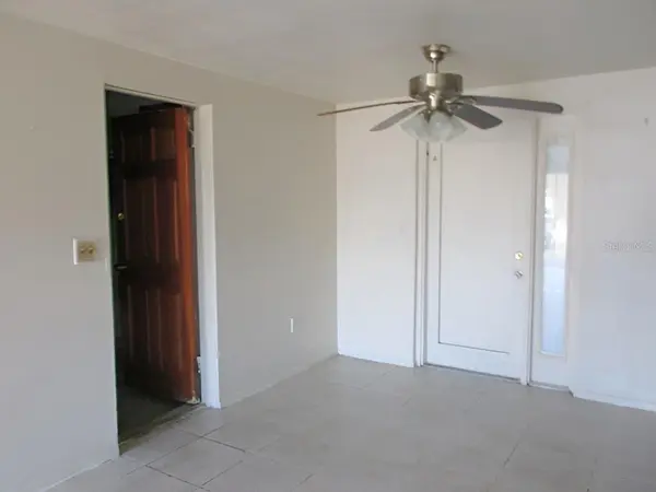 3024 WILLIAMSBURG ST, Sarasota, FL 34231