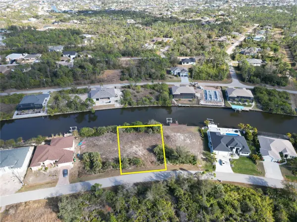 8258 SANTA CRUZ DR, Port Charlotte, FL 33981