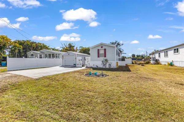 1607 WOODLAWN AVE, Punta Gorda, FL 33950