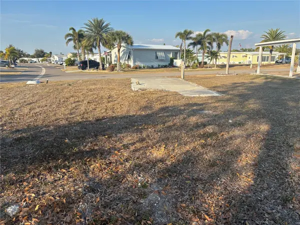 7437 LONGMONT LN, Port Charlotte, FL 33981