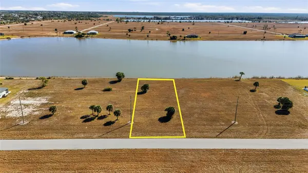 32 YELLOWHAMMER DR, Placida, FL 33946
