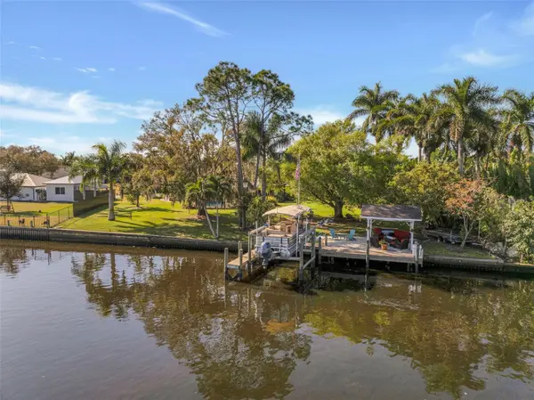 14526 RIVERSIDE DR, Fort Myers, FL 33905