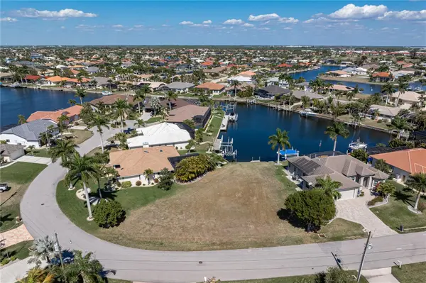 5045 SAN MASSIMO DR, Punta Gorda, FL 33950