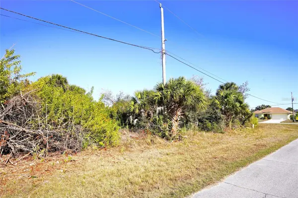 142 SUNNY WAY, Rotonda West, FL 33947