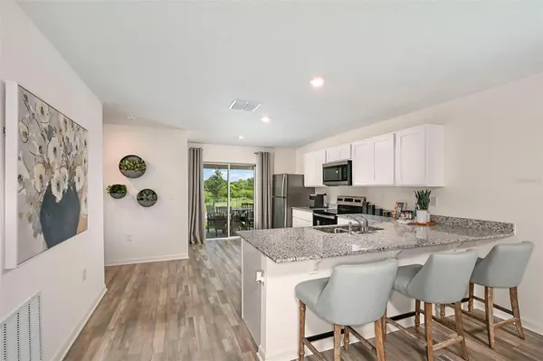 1042 AMBLESIDE DR, Haines City, FL 33844
