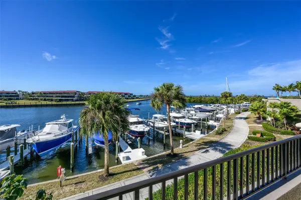 3313 SUNSET KEY CIR #104, Punta Gorda, FL 33955