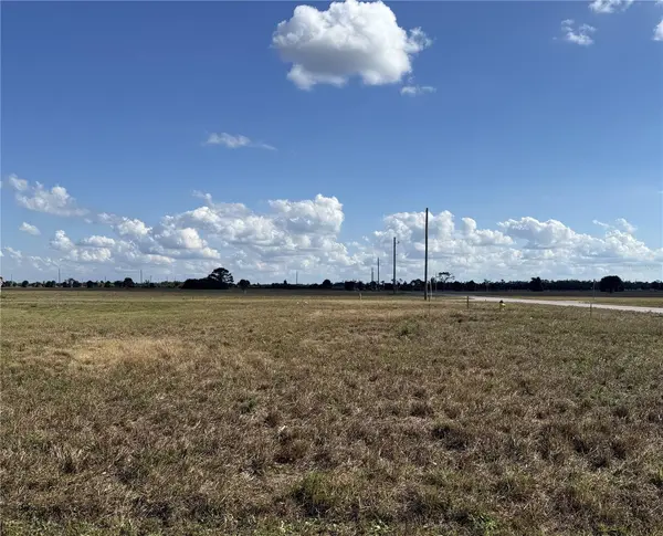 8 LAUREL CT, Placida, FL 33946