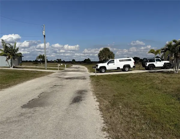8 LAUREL CT, Placida, FL 33946