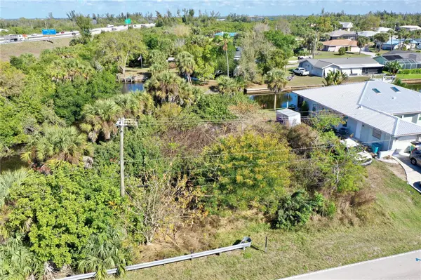 2803 RIVERSIDE DR, Punta Gorda, FL 33950