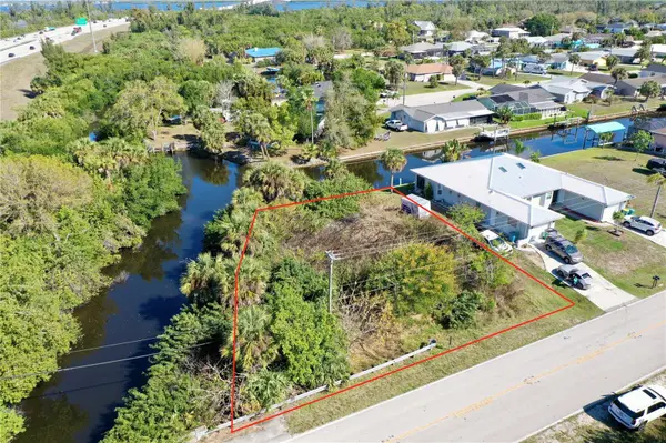 2803 RIVERSIDE DR, Punta Gorda, FL 33950