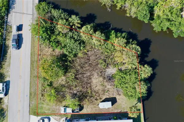 2803 RIVERSIDE DR, Punta Gorda, FL 33950