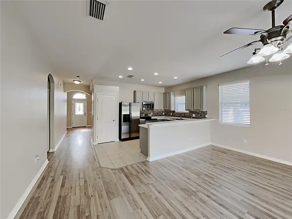4020 LANGDRUM DR, Wesley Chapel, FL 33543