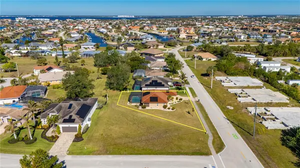 1300 TUSCANY DR, Punta Gorda, FL 33950