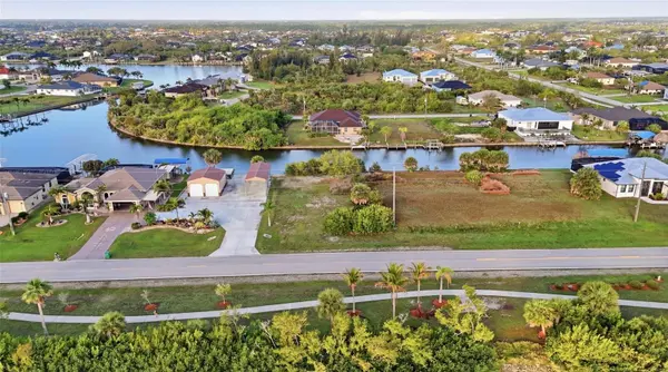 8869 ST PAUL DR, Port Charlotte, FL 33981